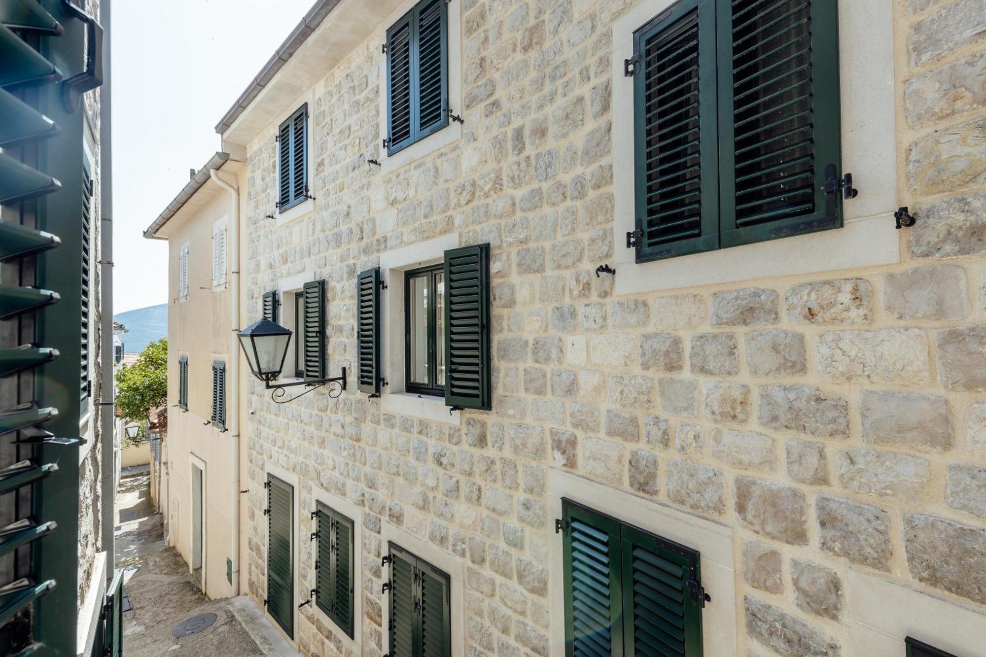 Guesthouse Villa Stari Grad Herceg Novi Bagian luar foto